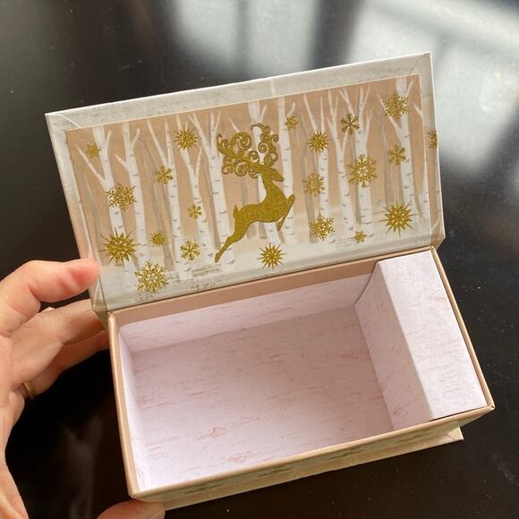 Punch Studio "We Wish You a Merry Christmas" Small Keepsake Music Box - Picture 2 of 11